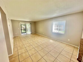 2549 S Oak Ave in Sanford, FL - Building Photo - Building Photo