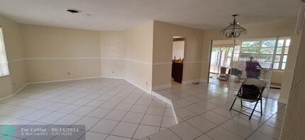 4781 NW 41st Pl in Lauderdale Lakes, FL - Building Photo - Building Photo