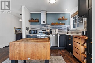 15 Charlotte St in Port Colborne, ON - Building Photo - Building Photo