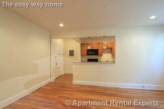 136 Highland Ave in Somerville, MA - Building Photo - Building Photo