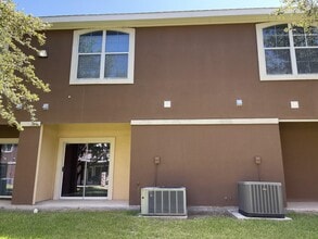 2619 San Isidro Pkwy in Laredo, TX - Building Photo - Building Photo