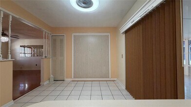 126 N Observatory Dr in Orlando, FL - Building Photo - Building Photo