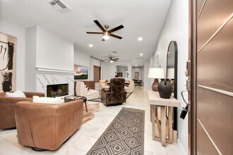 2730 Empire Oaks Lane in Katy, TX - Building Photo - Building Photo