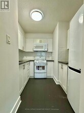 33 Isabella St in Toronto, ON - Building Photo - Building Photo