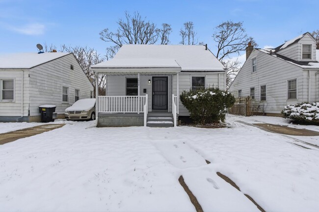 property at 19318 Harlow Ave