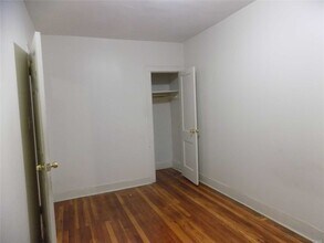 31-33 97th St-Unit -2 in Queens, NY - Building Photo - Building Photo