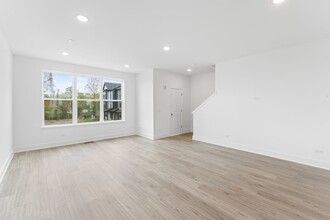6424 Levi Ln in Morton Grove, IL - Building Photo - Building Photo