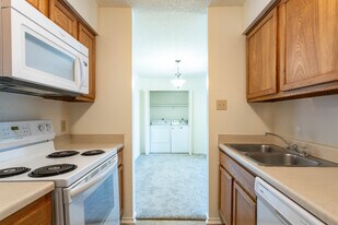 Hacienda Apartments I, II & III in Beaumont, TX - Building Photo