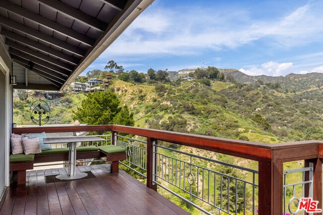 property at 2843 Lambert Dr