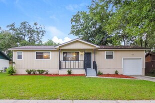 8442 Finwood Ave in Jacksonville, FL - Building Photo