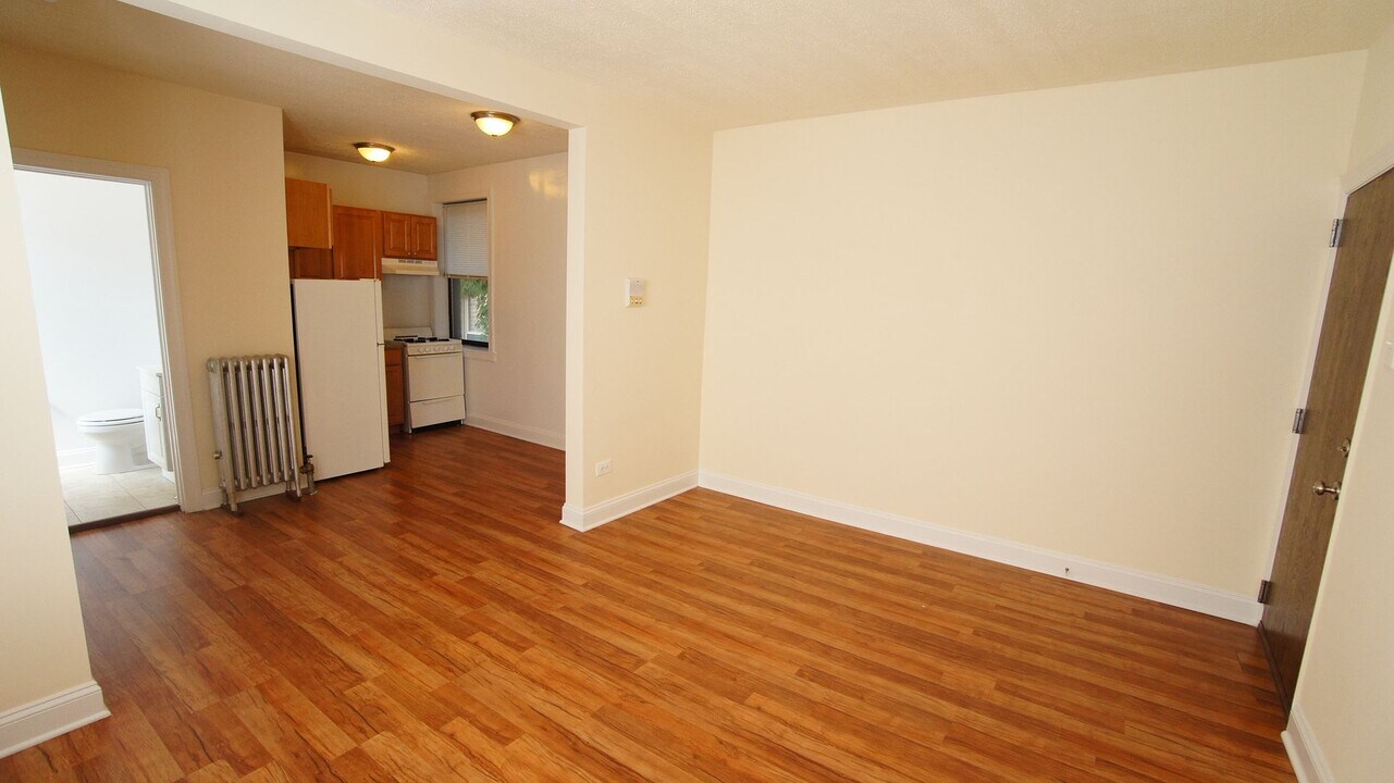 1749 N Humboldt Blvd, Unit 103 in Chicago, IL - Foto de edificio