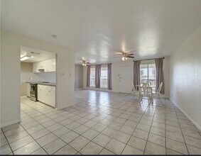 14801 Compass St, Unit #19 Compass in Corpus Christi, TX - Foto de edificio - Building Photo