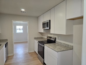 502 S Pearl St in Trenton, TX - Foto de edificio - Building Photo