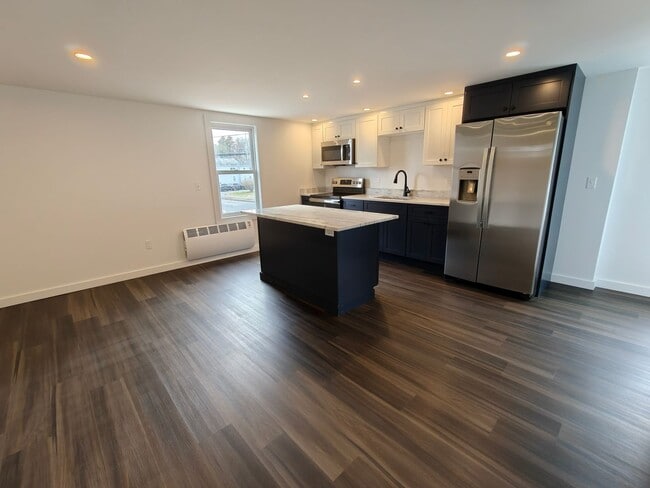 225 State St in Northampton, MA - Building Photo - Building Photo