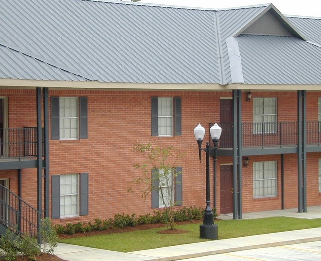 Heritage Court in Monroe, LA - Building Photo - Building Photo