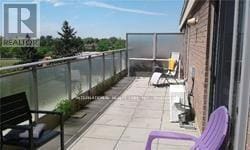 801 Sheppard Ave W in Toronto, ON - Building Photo - Building Photo