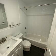 310 Tappan St, Unit 4 in Brookline, MA - Building Photo - Building Photo