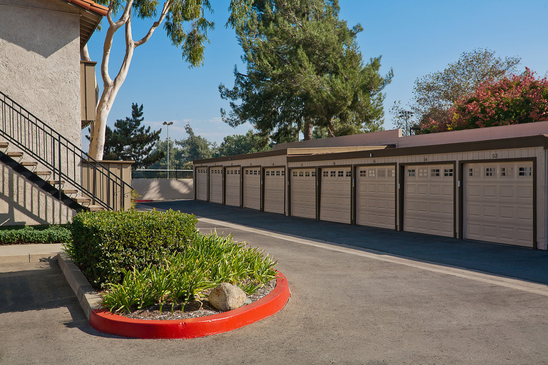 North Upland Terrace Apartments in Upland, CA - Building Photo