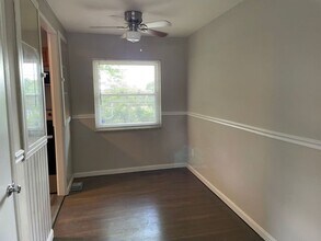 5106 Chantilly Dr in Cincinnati, OH - Building Photo - Building Photo