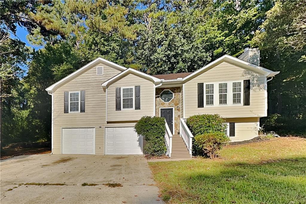 7796 Mountain Creek Way in Douglasville, GA - Building Photo