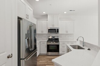 16740 SE Rebstock Pk Ln in Happy Valley, OR - Building Photo - Building Photo