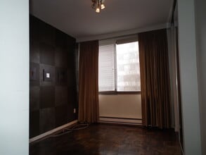 1219 Harwood St in Vancouver, BC - Building Photo - Building Photo