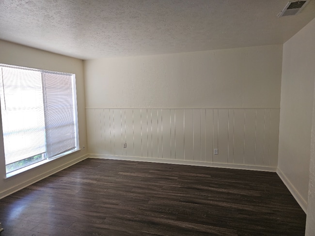 2938 Bernice Dr in Longview, TX - Building Photo - Building Photo