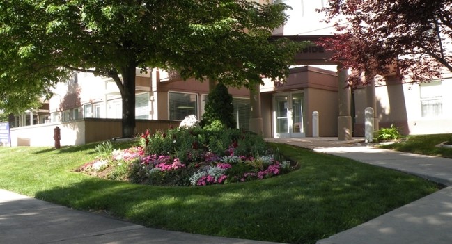 Riverside Apartments in Salt Lake City, UT - Building Photo - Building Photo