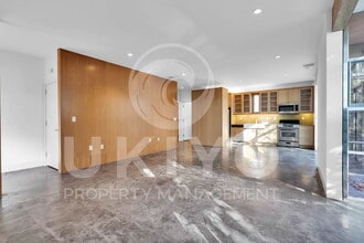 6100 Adeline St in Oakland, CA - Building Photo - Building Photo