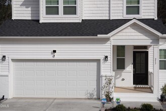 217 Beacon Hl Rd in Lillington, NC - Building Photo - Building Photo