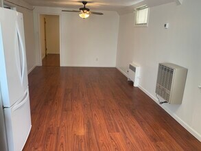 328 H St, Unit Apartment B in Rock Springs, WY - Building Photo - Building Photo