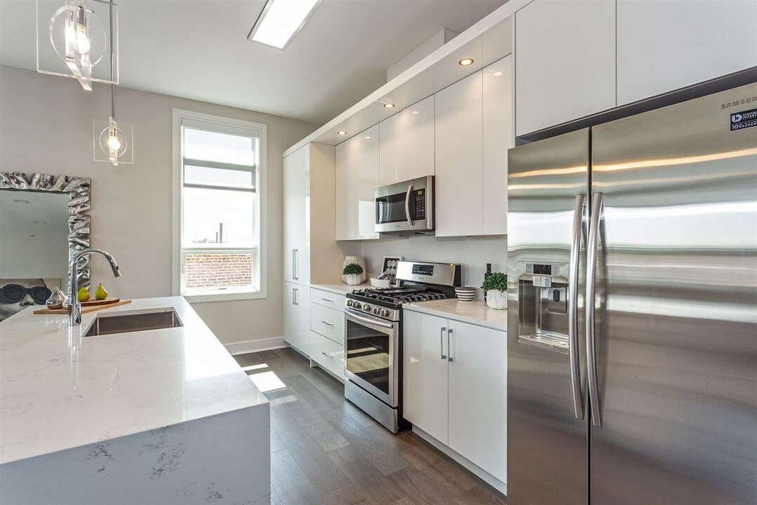 119 Peter St in Union City, NJ - Building Photo