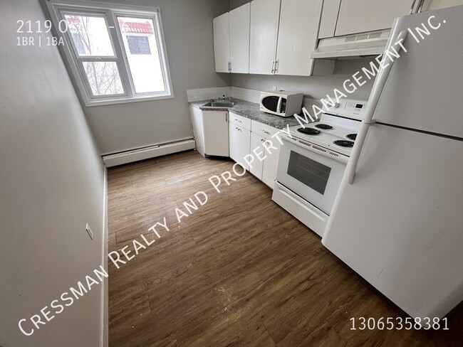 2119 Osler St in Regina, SK - Building Photo - Building Photo