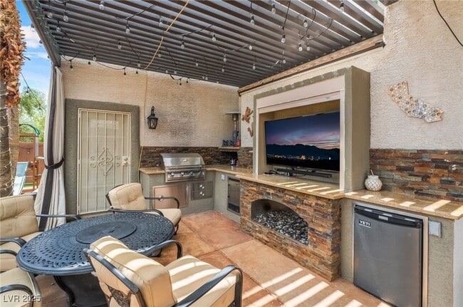 property at 2904 Branch Creek Ct