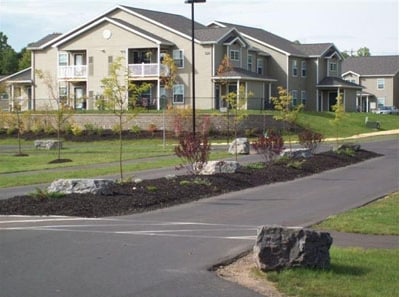 Riverknoll at Radisson in Baldwinsville, NY - Building Photo