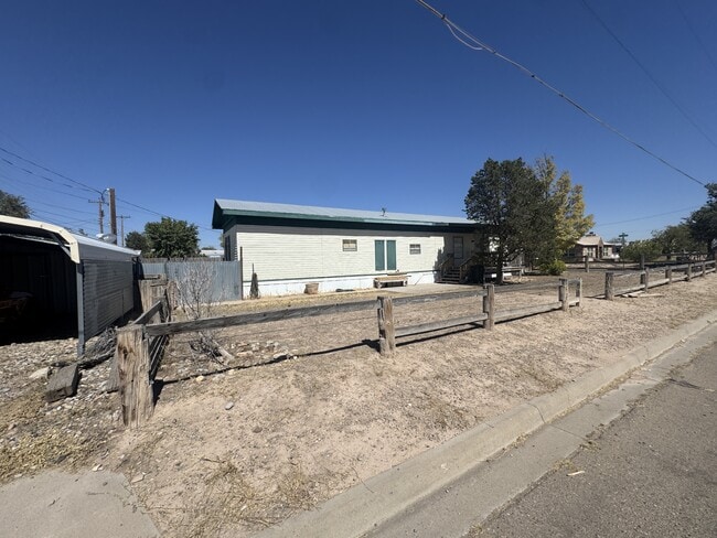 property at 2300 N Prairie Ave