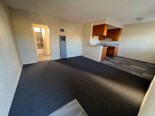 3530 Josephine St, Unit E in Lynwood, CA - Building Photo - Building Photo