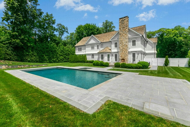 5 High Point Rd in Westport, CT - Building Photo - Building Photo