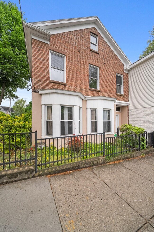42 Wildey St in Tarrytown, NY - Building Photo - Building Photo