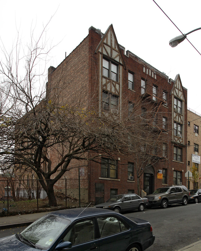 633 East 224th Street in Bronx, NY - Building Photo - Building Photo