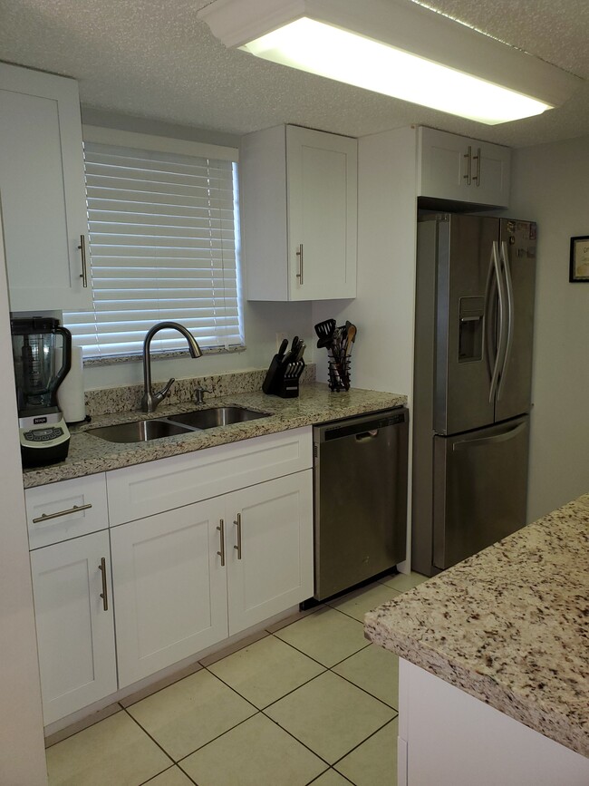 6283 La Costa Dr in Boca Raton, FL - Building Photo - Building Photo