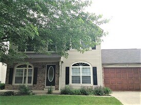 6739 Dorchester Dr in Zionsville, IN - Building Photo