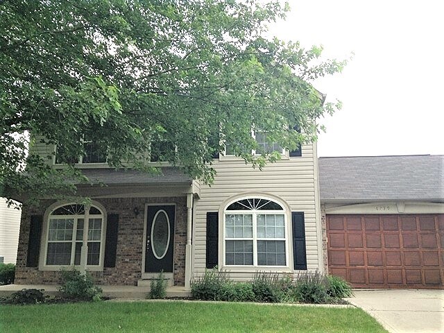 6739 Dorchester Dr in Zionsville, IN - Building Photo