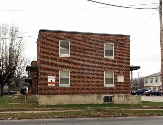 Washington Square Apartments in Huntington, WV - Foto de edificio - Building Photo