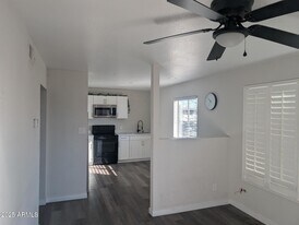 7160 N 53rd Ave in Glendale, AZ - Building Photo