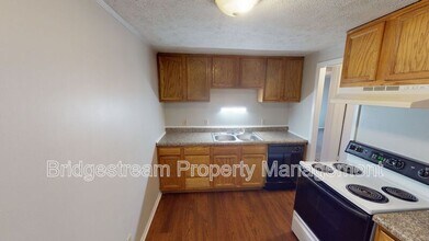 852 Randler Ave in Vandalia, OH - Building Photo - Building Photo