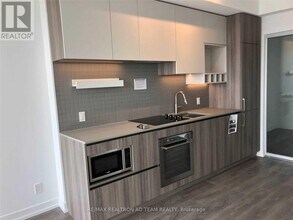 5 Buttermill Ave. in Vaughan, ON - Building Photo - Building Photo