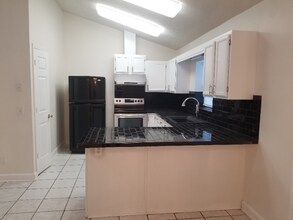 239 Cornell Rd in St. Augustine, FL - Building Photo - Building Photo