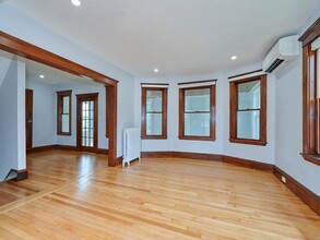 14 Worcester St in Belmont, MA - Building Photo - Building Photo