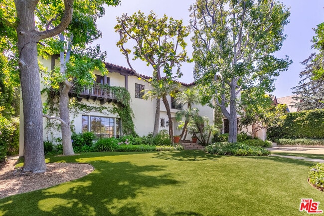 627 Alta Dr in Beverly Hills, CA - Building Photo - Building Photo